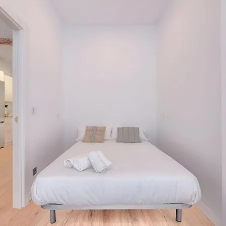 Artekale & Pintxos In Old Town בילבאו