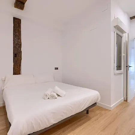 Artekale & Pintxos In Old Town דירה *