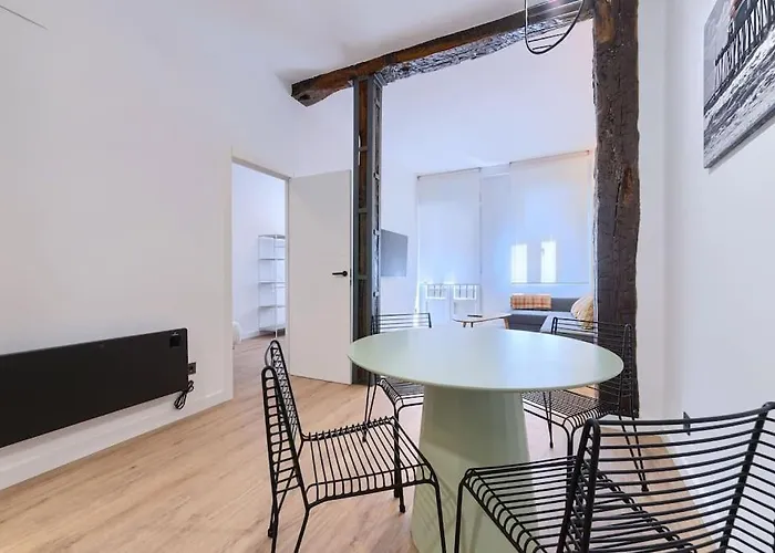 Artekale & Pintxos In Old Town Bilbao